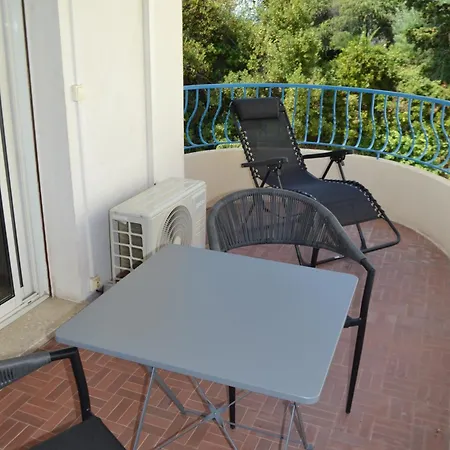Studio Longbeach Апартаменты *